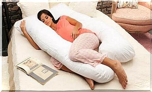 U-shaped pillow